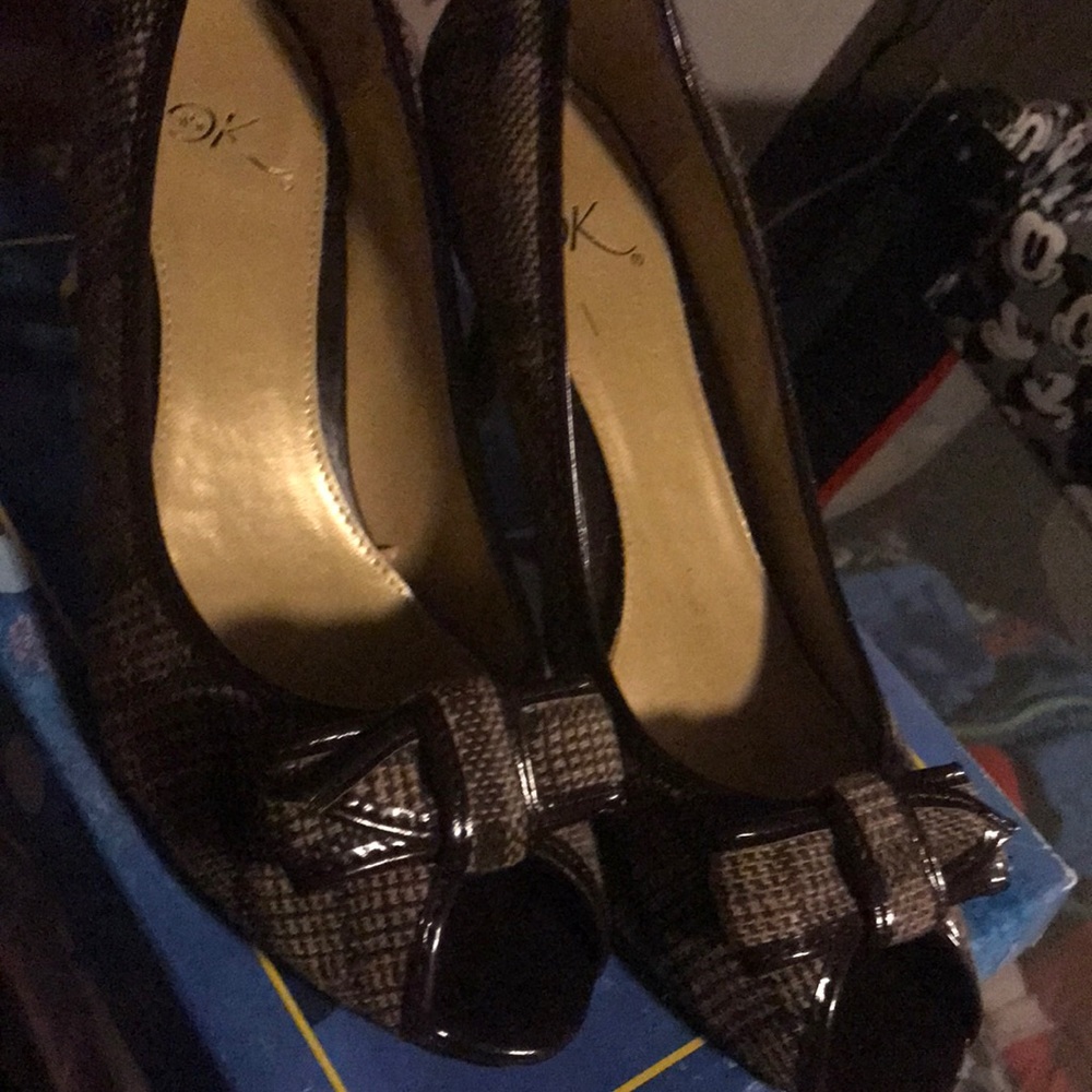 Ladies Plaided Heels